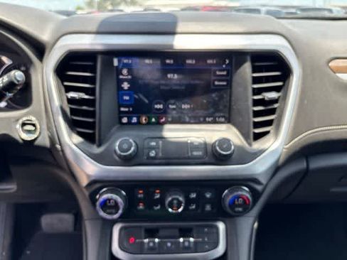 Used 2023 GMC Acadia SLE w/ Driver Convenience Package FWD image 19