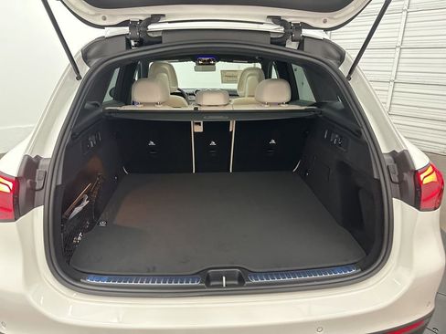 Used 2026 Mercedes-Benz GLC 300 GLC 300 image 24