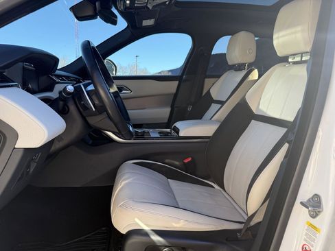 Used 2020 Land Rover Range Rover Velar R-Dynamic S image 5