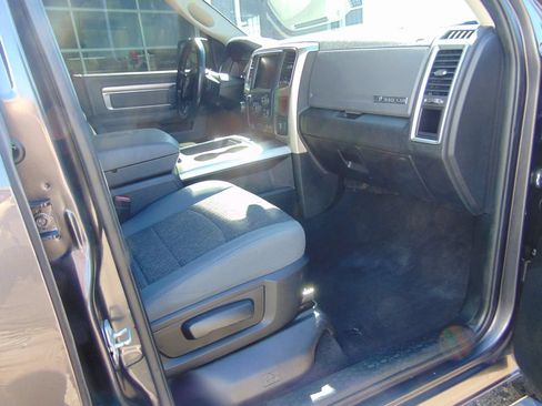 Used 2018 RAM 1500 Big Horn AWD/4WD image 5
