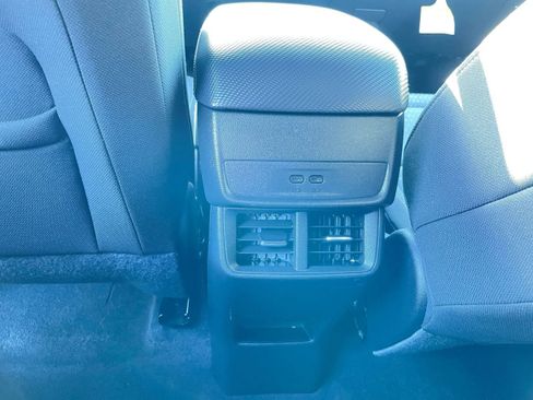 Used 2025 Chevrolet Equinox LT image 24