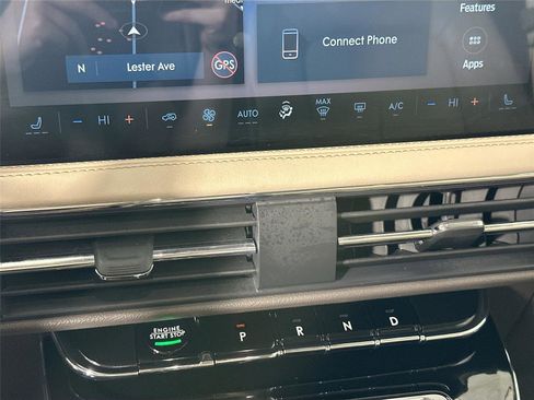 Used 2023 Lincoln Corsair Reserve image 17