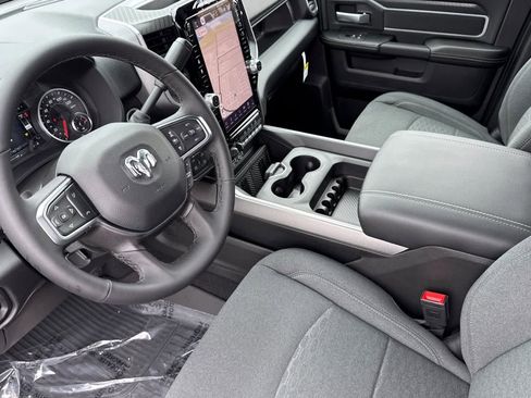 New 2026 RAM 2500 Big Horn AWD/4WD image 11