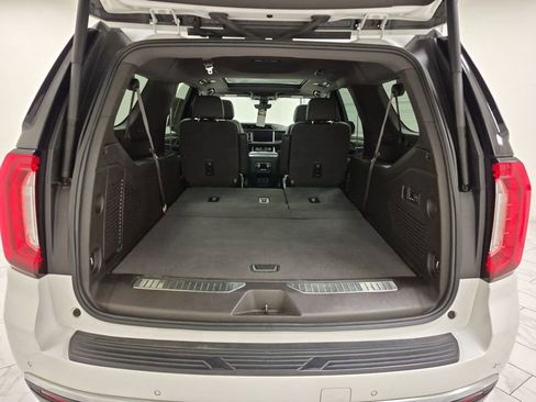 Certified 2022 GMC Yukon XL Denali w/ Denali Premium Package image 37