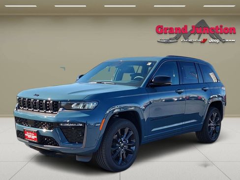 New 2026 Jeep Grand Cherokee Limited AWD/4WD image 2