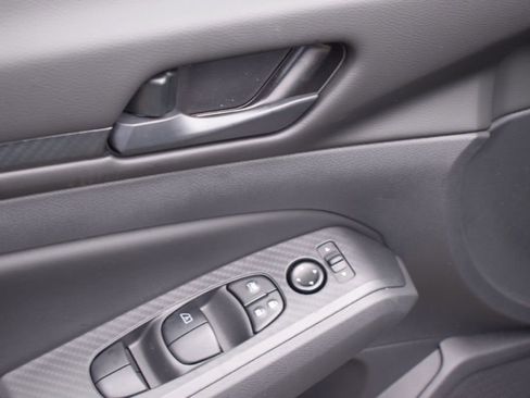 New 2025 Nissan Altima 2.5 S image 10