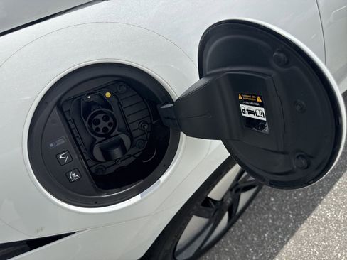 Used 2024 Hyundai Ioniq 6 SE image 10