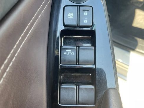 Used 2018 MAZDA MAZDA3 Touring FWD image 15