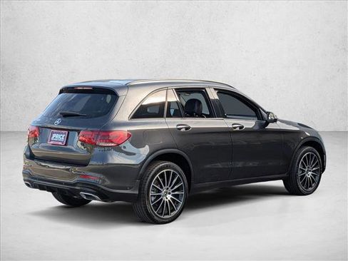 Used 2021 Mercedes-Benz GLC 300 image 5