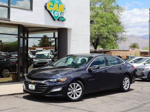 Used 2023 Chevrolet Malibu LT FWD image 2