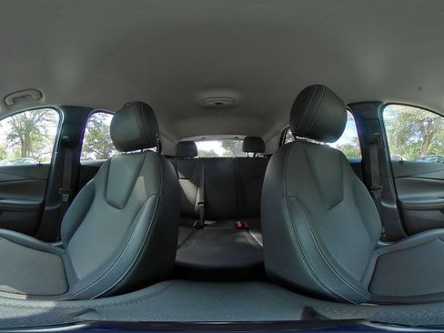 Used 2025 Buick Encore GX Preferred FWD image 41