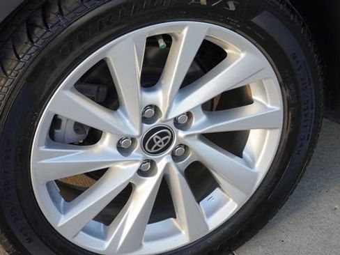 Used 2024 Toyota Camry LE FWD image 10