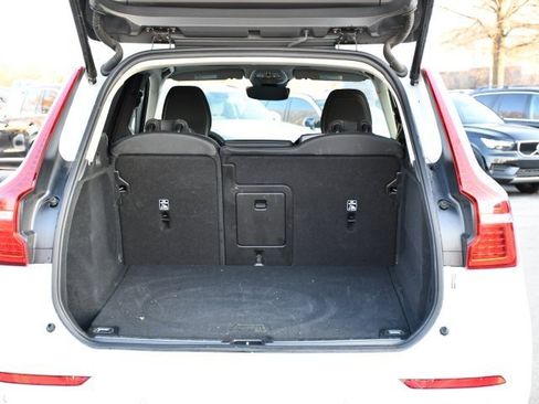 Certified 2025 Volvo XC60 B5 Plus image 24