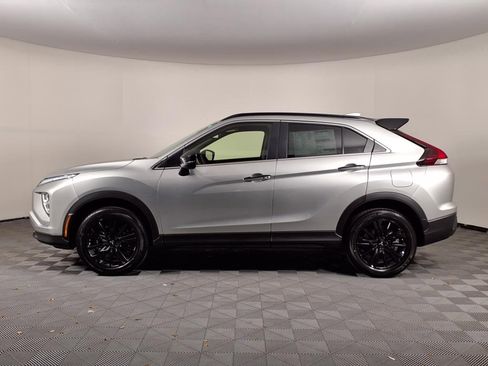 New 2025 Mitsubishi Eclipse Cross Black Edition image 4