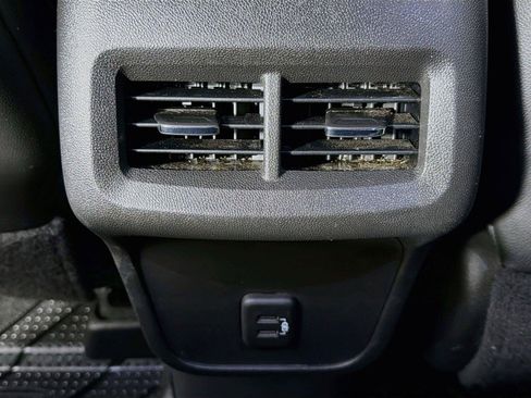 Used 2020 Chevrolet Equinox LT w/ Sport Edition AWD/4WD image 28