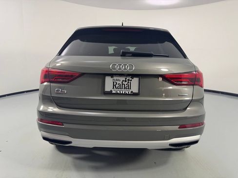 Used 2022 Audi Q3 2.0T Premium AWD/4WD image 6