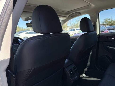 Used 2018 Subaru Outback 3.6R Limited image 14