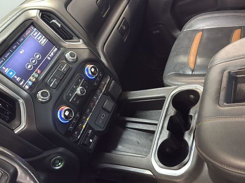 Used 2020 GMC Sierra 1500 AT4 w/ AT4 Premium Package image 18