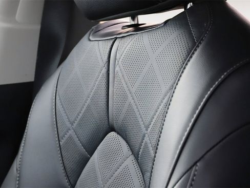 Used 2024 Toyota Highlander Platinum image 22