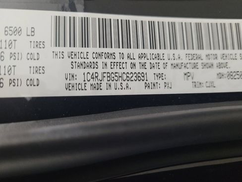 Used 2017 Jeep Grand Cherokee Limited AWD/4WD image 33
