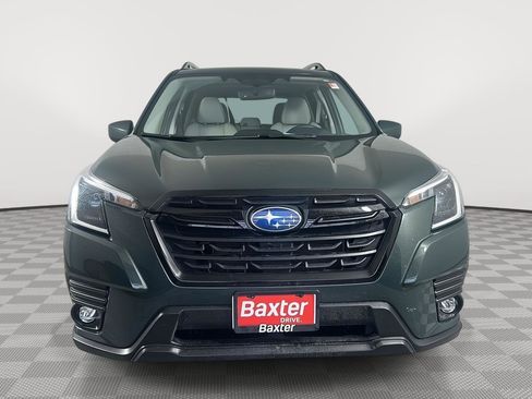 Used 2024 Subaru Forester Premium image 2