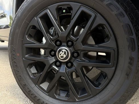 Used 2025 Toyota Tundra SR5 w/ SR5 Premium Package image 10