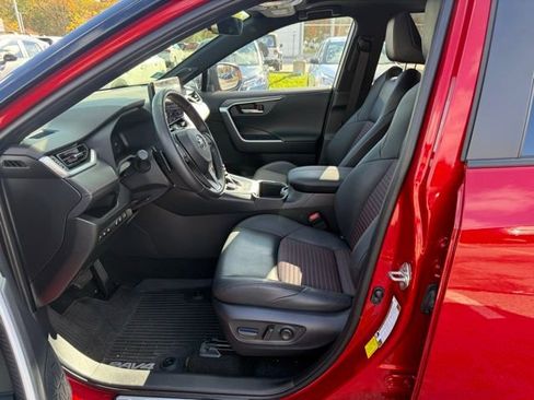Used 2024 Toyota RAV4 XSE image 15