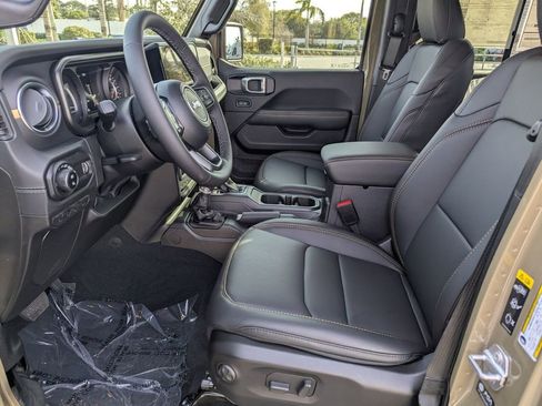 New 2026 Jeep Gladiator Sport image 12