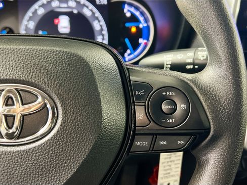 Used 2024 Toyota RAV4 LE image 19