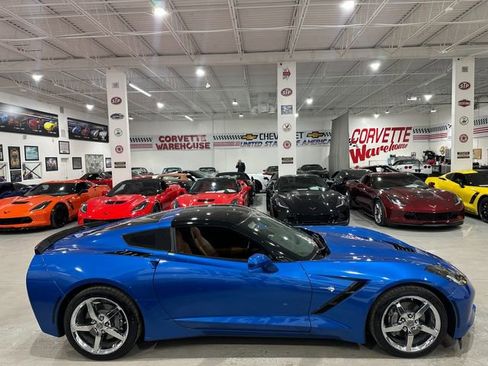 Used 2014 Chevrolet Corvette Stingray Coupe w/ 2LT Preferred Equipment Group image 5