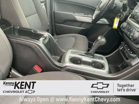 Used 2020 Chevrolet Colorado LT image 17
