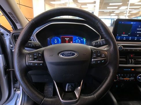 Certified 2020 Ford Escape Titanium image 13