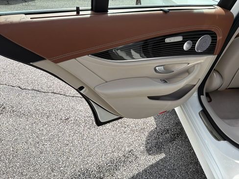 Used 2020 Mercedes-Benz E 450 4MATIC Wagon image 21