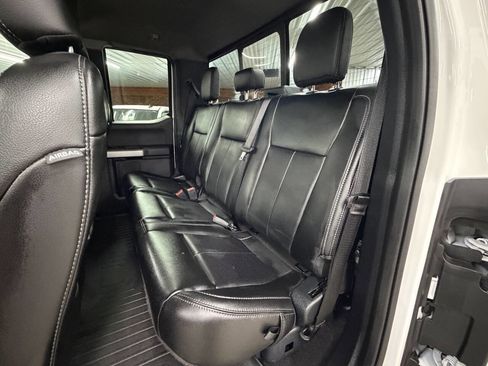 Used 2020 Ford F350 Lariat w/ Chrome Package image 35