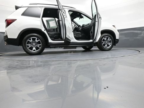 Certified 2023 Honda Passport TrailSport image 48