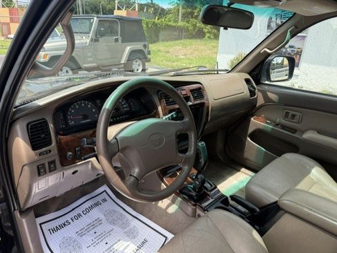 Used 2001 Toyota 4Runner Limited AWD/4WD image 10