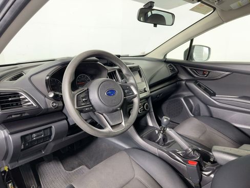 Used 2023 Subaru Crosstrek 2.0i image 3