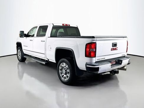 Used 2019 GMC Sierra 2500 Denali w/ Duramax Plus Package image 8