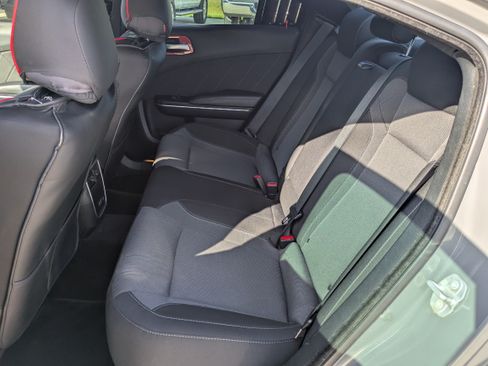 Used 2018 Dodge Charger SXT Plus w/ Driver Confidence Group RWD image 7