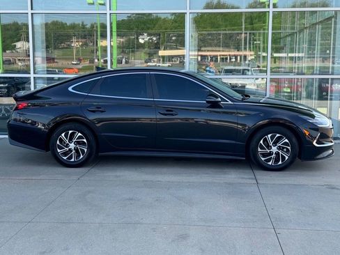 Used 2023 Hyundai Sonata Blue w/ Cargo Package FWD image 7
