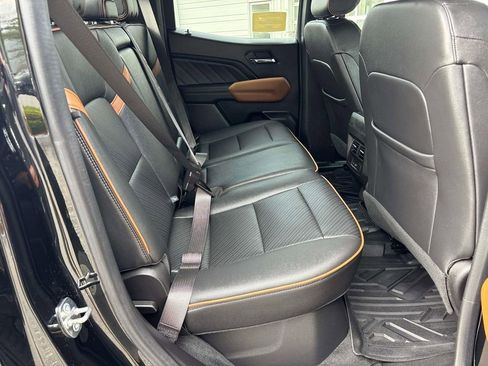 Used 2023 GMC Canyon AT4 w/ AT4 Premium Package AWD/4WD image 14