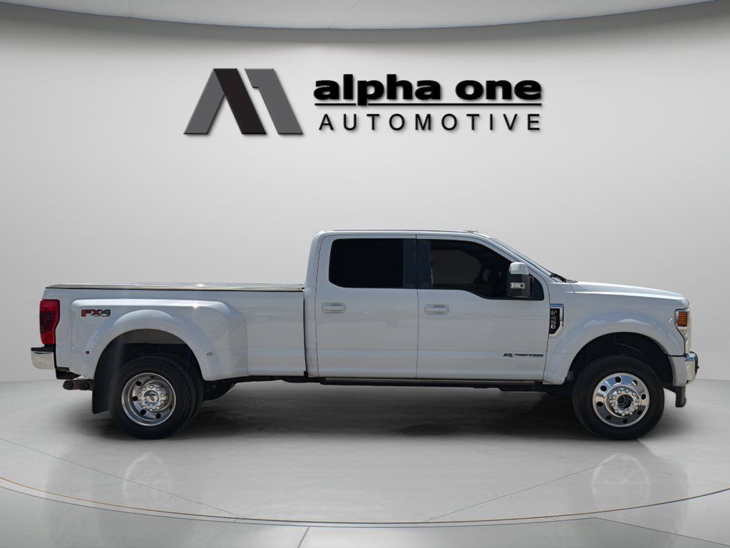 Used 2022 Ford F450 Lariat w/ Lariat Value Package AWD/4WD image 4