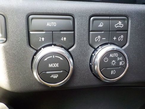 New 2026 GMC Sierra 1500 SLT w/ SLT Premium Package AWD/4WD image 35