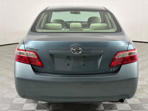 Used 2009 Toyota Camry LE image 6