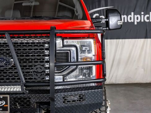 Used 2020 Ford F350 XLT w/ XLT Value Package image 38