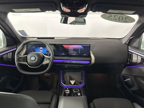 Used 2025 BMW X3 xDrive30i w/ Premium Package image 21