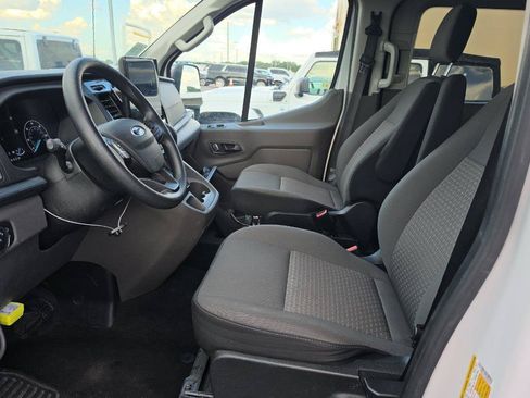 Used 2024 Ford Transit 350 XLT RWD image 3
