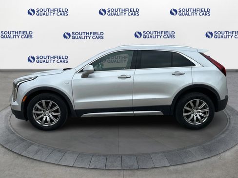 Used 2020 Cadillac XT4 Premium Luxury image 3