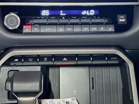 New 2026 Toyota Tundra Platinum AWD/4WD image 10