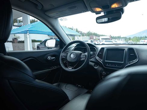 Used 2023 Jeep Cherokee Altitude Lux AWD/4WD image 13